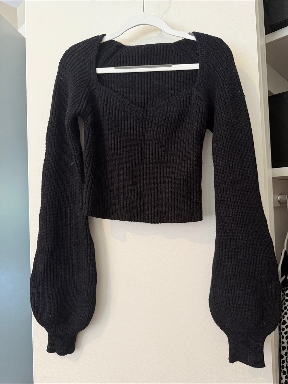 Black Ribbed V-Neck Cropped Sweater